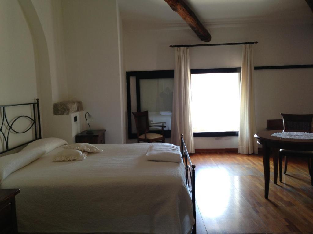 Hotel Ristorante Le Clarisse Amantea Habitación foto